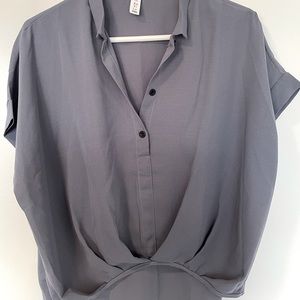 Short sleeve button shirt Size M